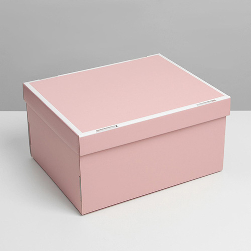 Коробка подарочная «Розовая» 31,2*25,6*16,1 см.