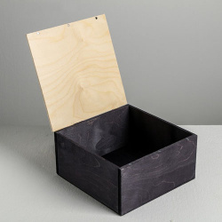 Ящик деревянный с магнитом 
