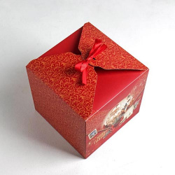Коробка подарочная квадратная «Уютного нового года», 18*18*18 см